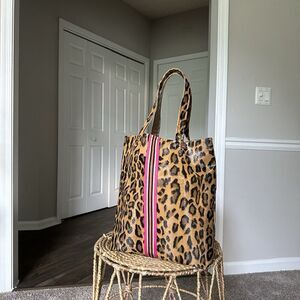 Love & Moxie Sloane Reversible Leopard And Gold Vegan Leather Tote bag